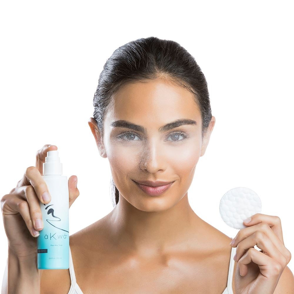 Comprar AKWA GLACIER GLOW 100 ML TONICO 4 LIFE online - Farmacia Coliseum
