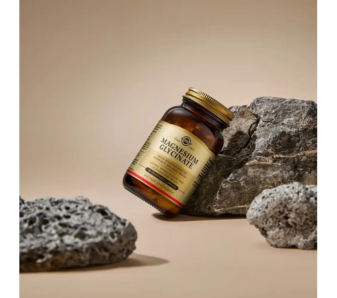 Comprar online MAGNESIO BISGLICINATO 60 CAP SOLGAR Farmacia Coliseum