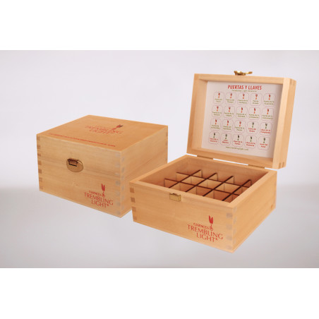 TREMBLING LIGHT CAJA DE MADERA PARA 20 ESENCIAS PUERTAS Y LLAVES