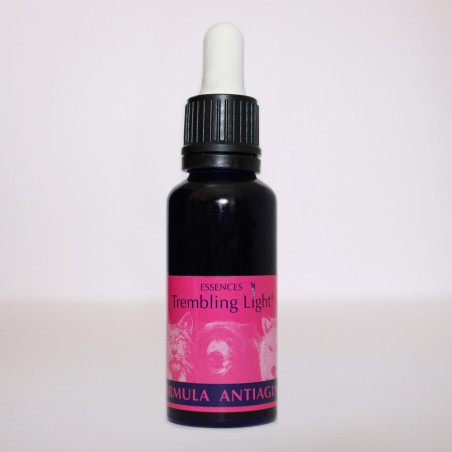 Comprar online TREMBLING LIGHT FORMULA ANTIAGING 30 ML - Coliseum
